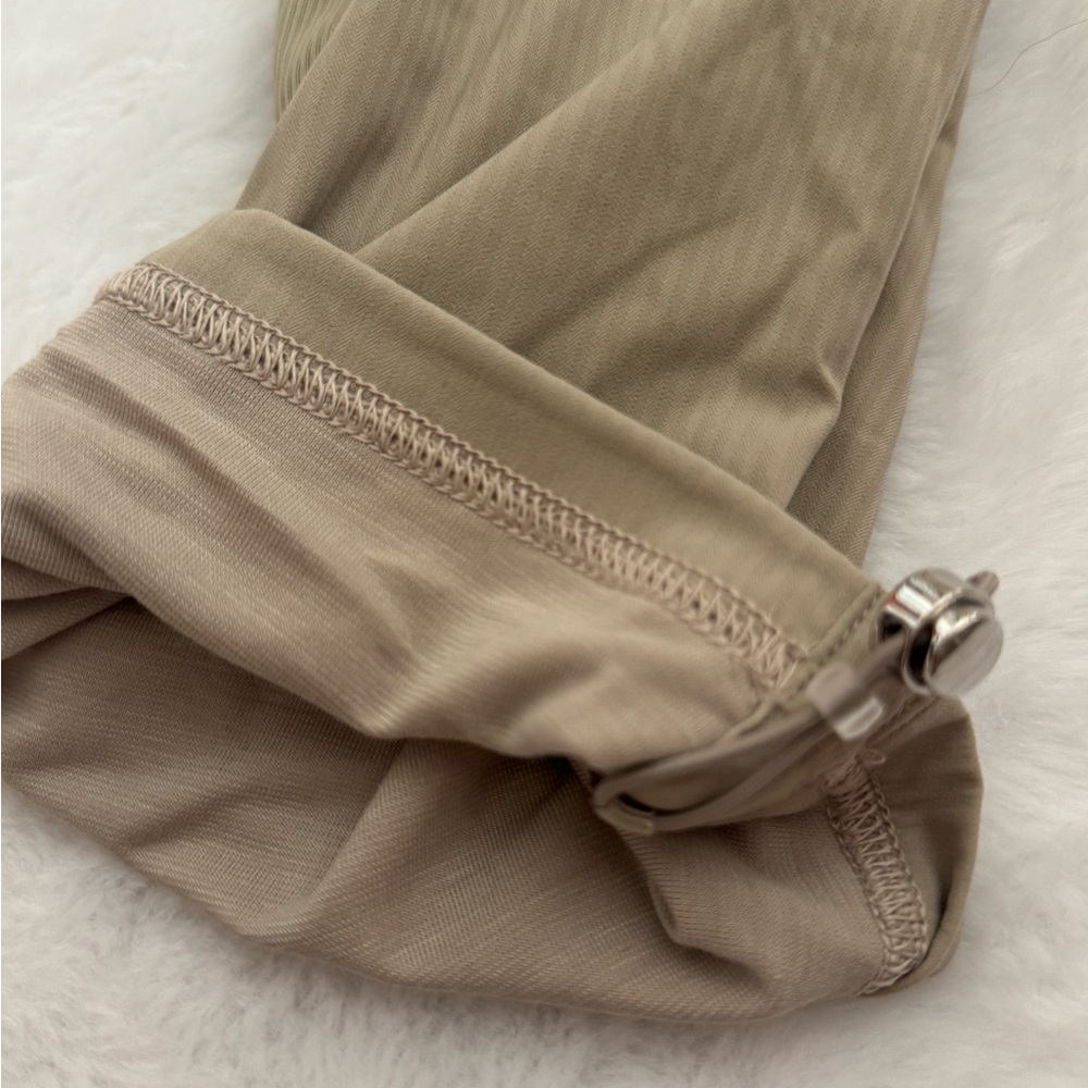 Lululemon Dance Studio Mid-Rise Cropped Pant/ Mojave Tan/ size 2/ NWT - Picture 8 of 9